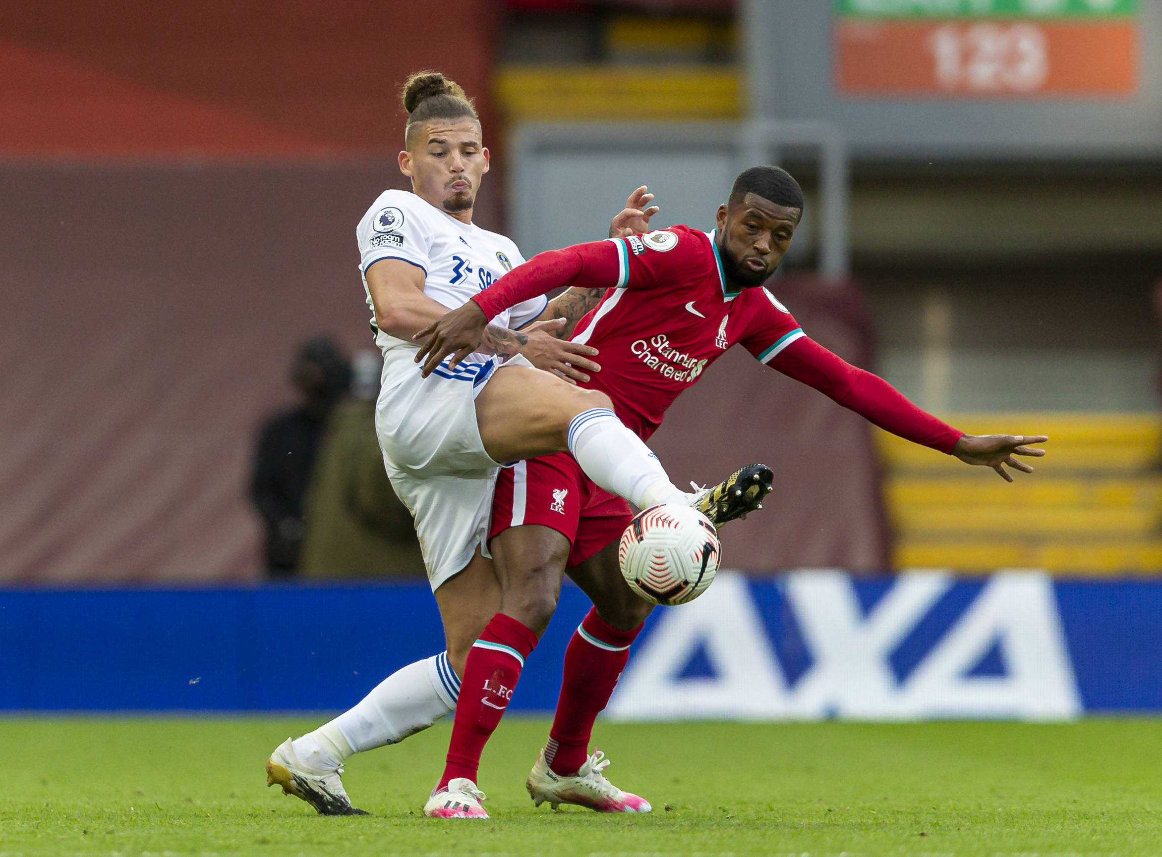 表现无疑给 表现无疑给