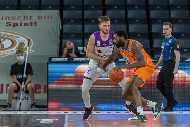 相比于勒布 相比于勒布